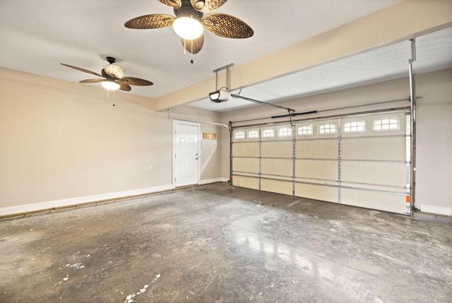 810 Pau Ferro Court, Berea, KY 40403