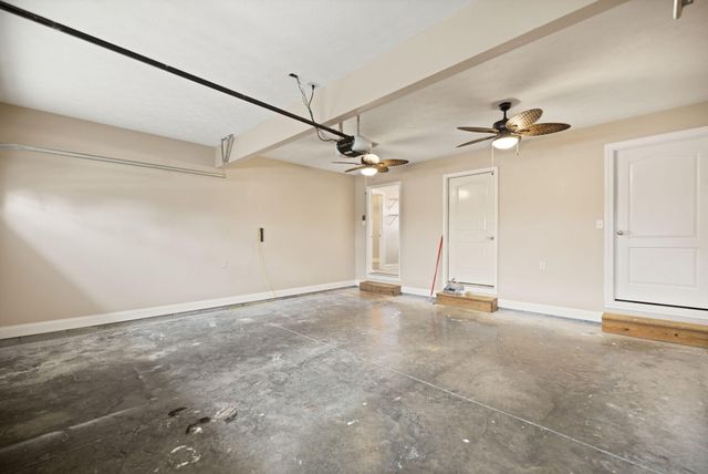 810 Pau Ferro Court, Berea, KY 40403