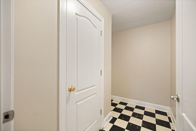 810 Pau Ferro Court, Berea, KY 40403