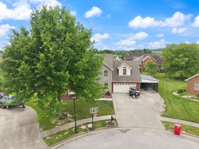 810 Pau Ferro Court, Berea, KY 40403