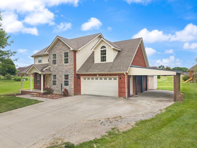 810 Pau Ferro Court, Berea, KY 40403