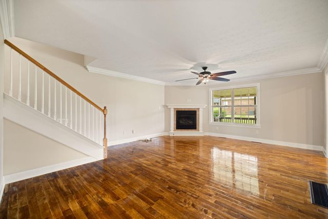 810 Pau Ferro Court, Berea, KY 40403