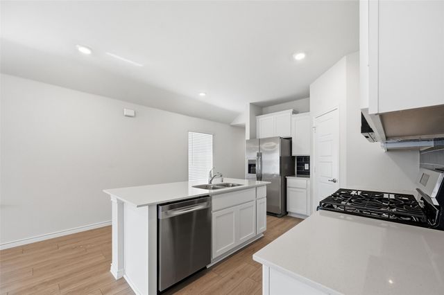 1315 Hopes Lake Drive, Princeton, TX 75407