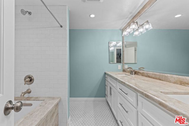 450 San Vicente Boulevard 101, Santa Monica, CA 90402