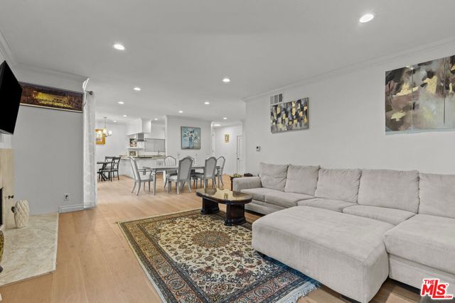 450 San Vicente Boulevard 101, Santa Monica, CA 90402