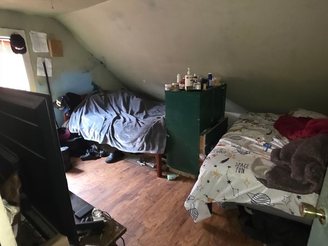 58 Laighton St, Lynn, MA 01902