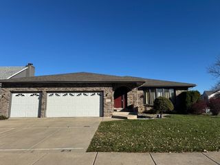 17027 Judy Court, Oak Forest, IL 60452