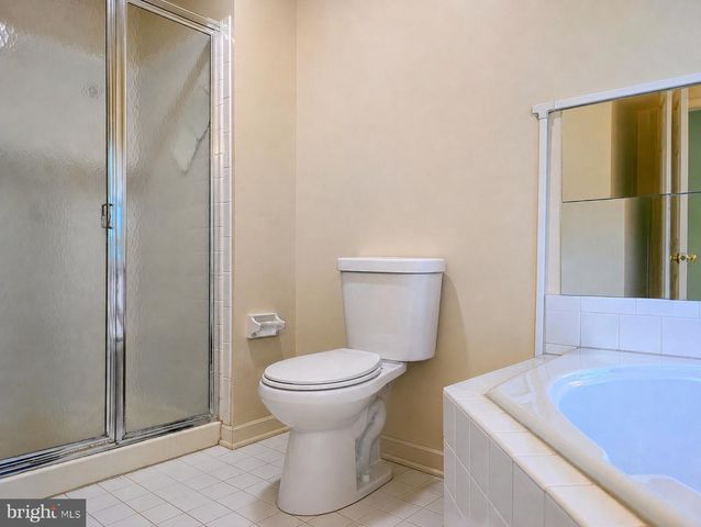 72 HARVARD CIR, Princeton, NJ 08540
