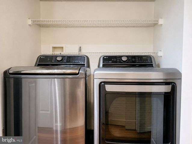 72 HARVARD CIR, Princeton, NJ 08540