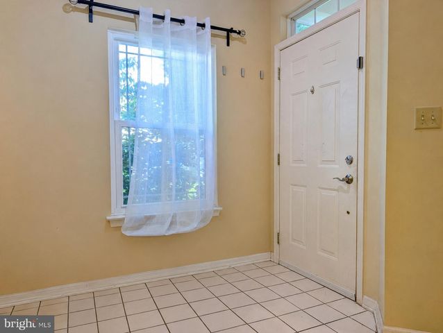 72 HARVARD CIR, Princeton, NJ 08540