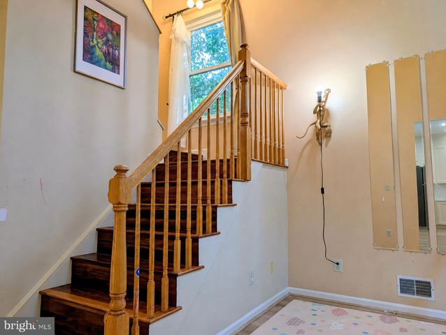 72 HARVARD CIR, Princeton, NJ 08540