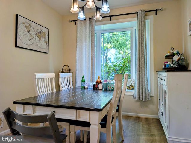 72 HARVARD CIR, Princeton, NJ 08540