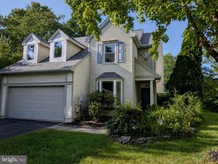 72 HARVARD CIR, Princeton, NJ 08540