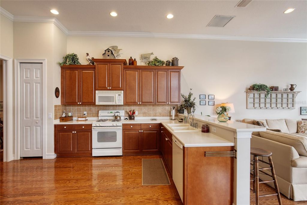 Image 25 of property listing at 314 BELLINGRATH TERRACE, Deland, FL 32724