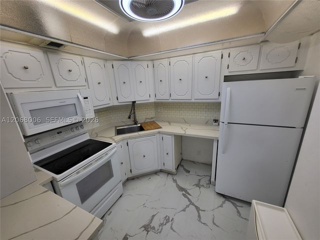 3301 Spanish Moss Ter 404, Lauderhill, FL 33319