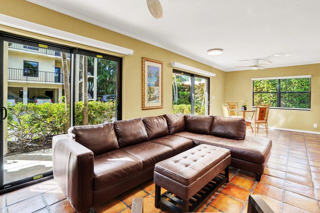 300 Inlet Way 2, Palm Beach Shores, FL 33404