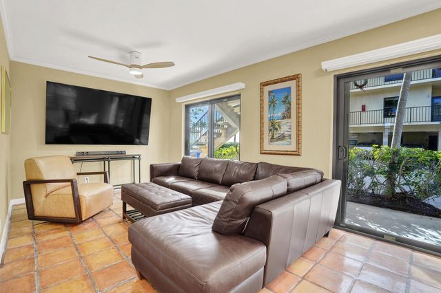 300 Inlet Way 2, Palm Beach Shores, FL 33404