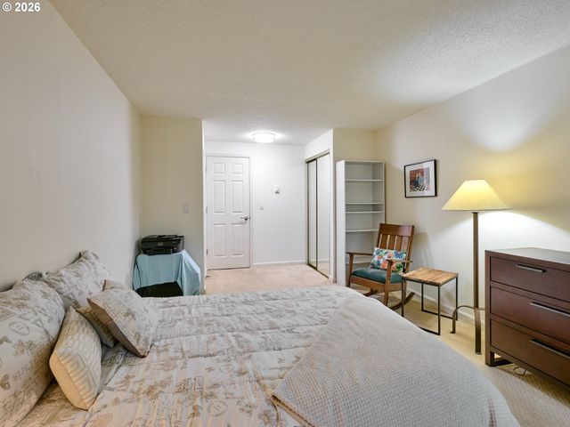 10276 Sw TRAPPER Ter, Beaverton, OR 97008