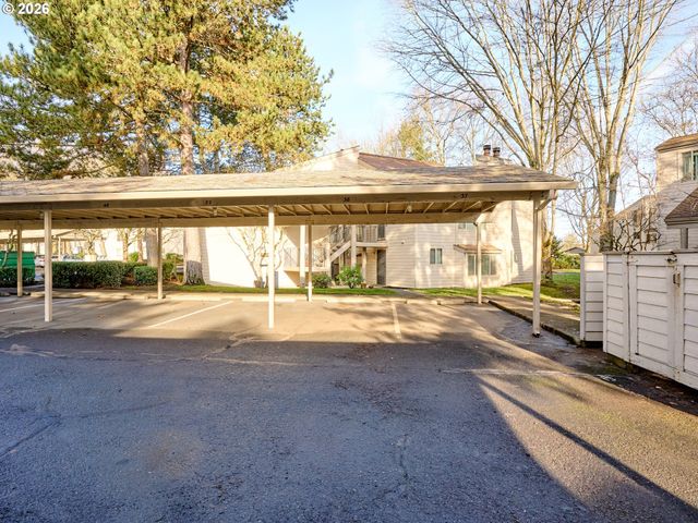 10276 Sw TRAPPER Ter, Beaverton, OR 97008