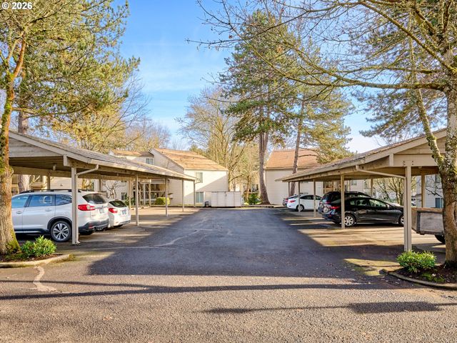 10276 Sw TRAPPER Ter, Beaverton, OR 97008