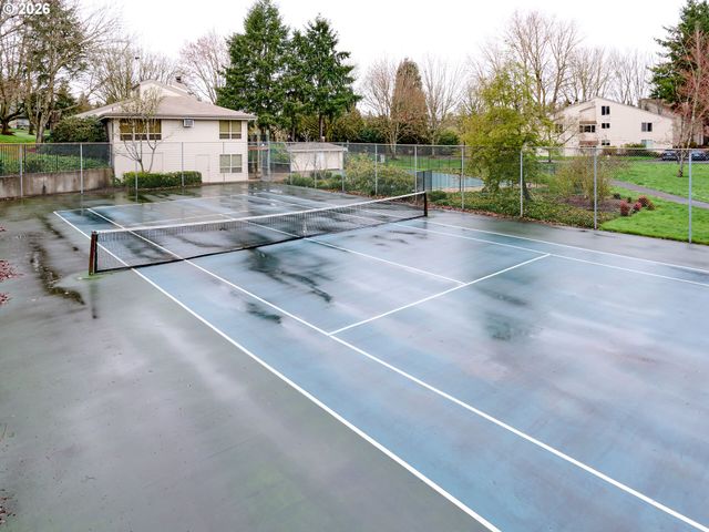 10276 Sw TRAPPER Ter, Beaverton, OR 97008