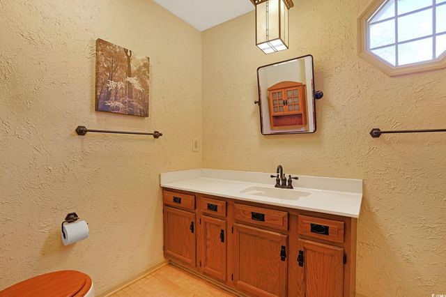 123 Hickory Dr., Conway, SC 29526