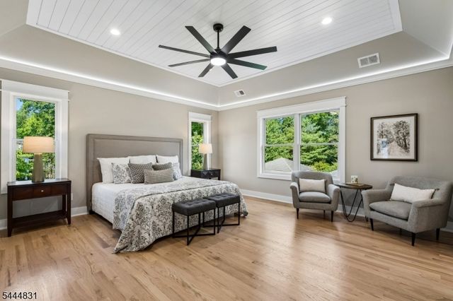 122 Stanmore Pl, Westfield Town, NJ 07090