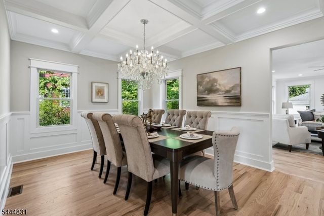 122 Stanmore Pl, Westfield Town, NJ 07090