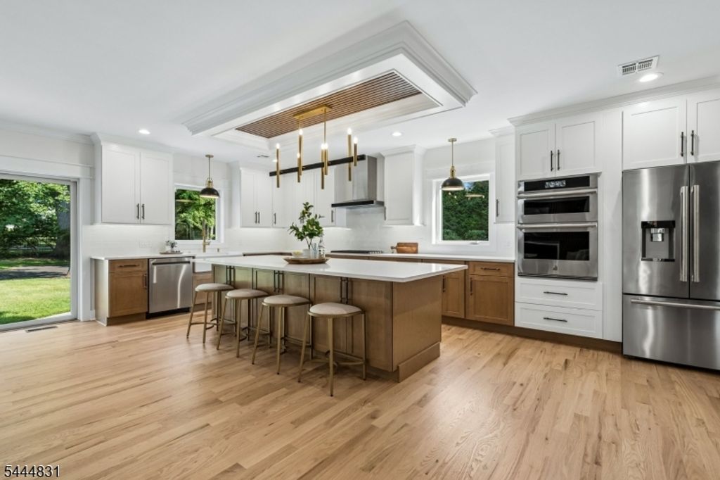 122 Stanmore Pl, Westfield Town, NJ 07090