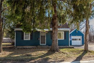 50 Wilbur Road, New Hartford, NY 13413