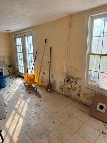 470 YEARLING Drive, Loganville, GA 30052