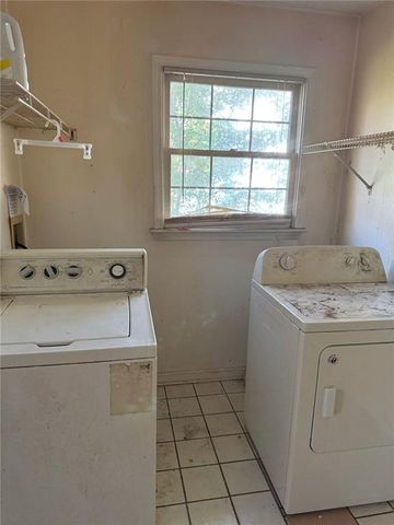 470 YEARLING Drive, Loganville, GA 30052