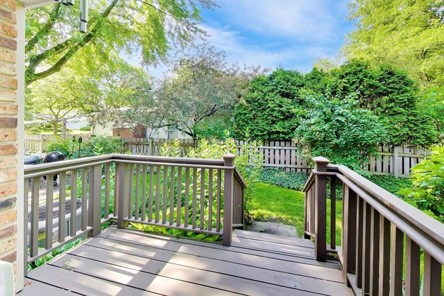 1117 Dawes Street, Libertyville, IL 60048