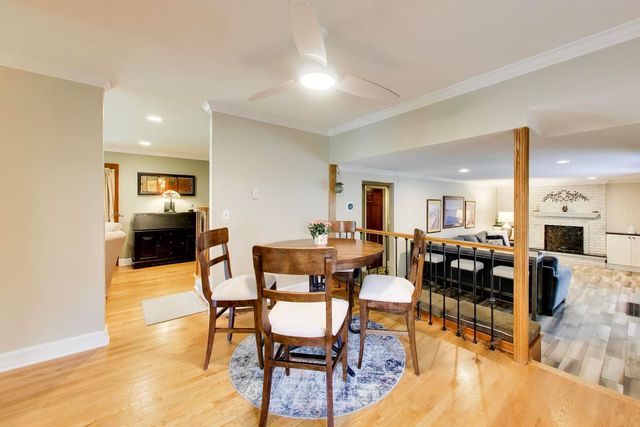 1117 Dawes Street, Libertyville, IL 60048