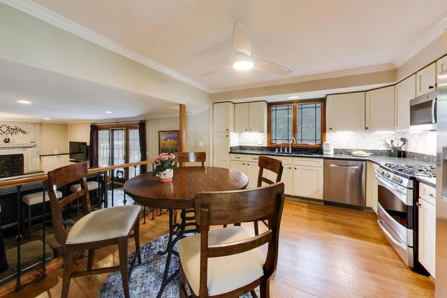 1117 Dawes Street, Libertyville, IL 60048