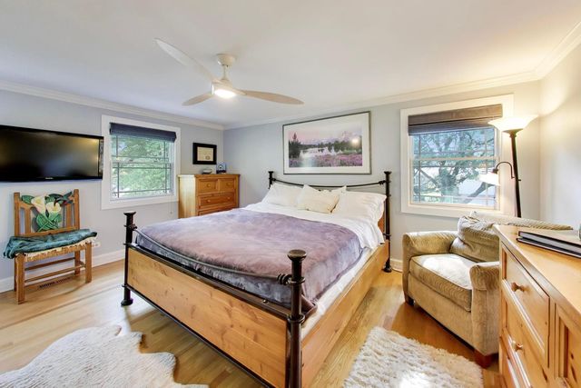 1117 Dawes Street, Libertyville, IL 60048