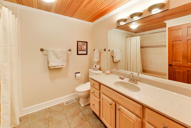 1117 Dawes Street, Libertyville, IL 60048
