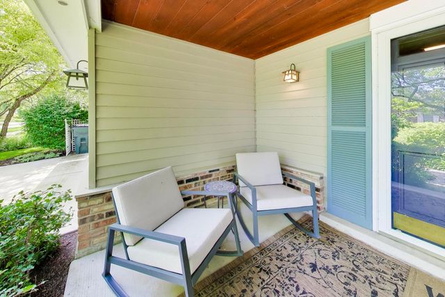 1117 Dawes Street, Libertyville, IL 60048