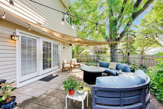 1117 Dawes Street, Libertyville, IL 60048