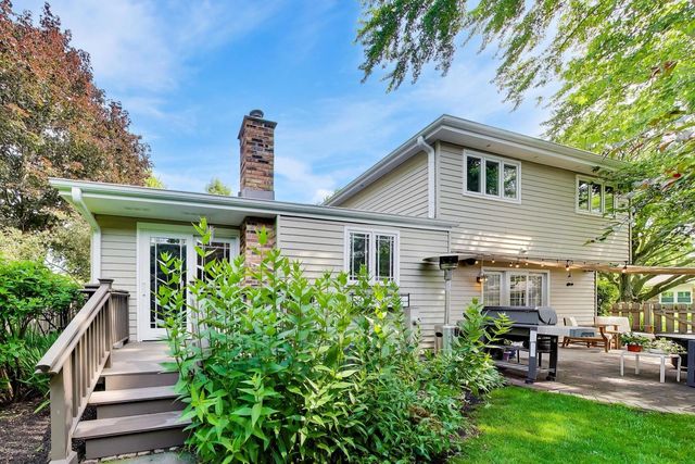 1117 Dawes Street, Libertyville, IL 60048