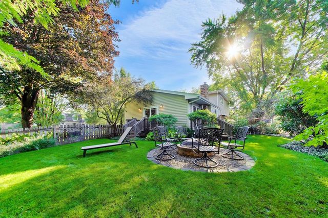 1117 Dawes Street, Libertyville, IL 60048