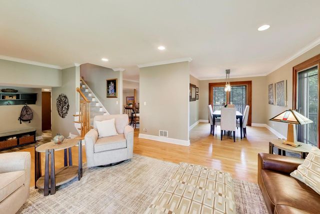 1117 Dawes Street, Libertyville, IL 60048
