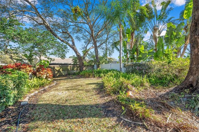 8789 MAPLEWOOD ROAD, Seminole, FL 33777