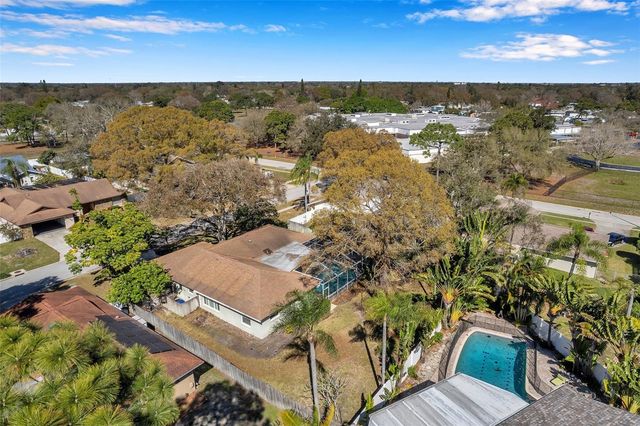 8789 MAPLEWOOD ROAD, Seminole, FL 33777