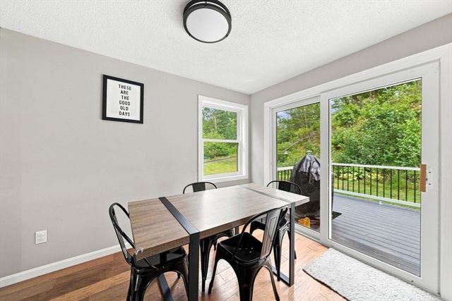 118 Horseneck Rd, Dartmouth, MA 02748
