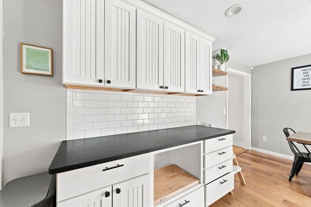 118 Horseneck Rd, Dartmouth, MA 02748