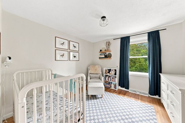 118 Horseneck Rd, Dartmouth, MA 02748