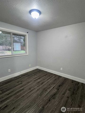 3607 Van Epps Street SE, Olympia, WA 98501