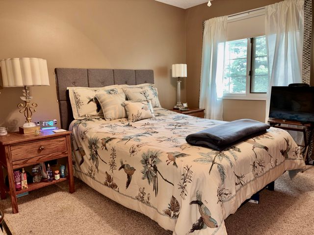 1019 Hidden Creek Drive 17, Norton Shores City, MI 49441