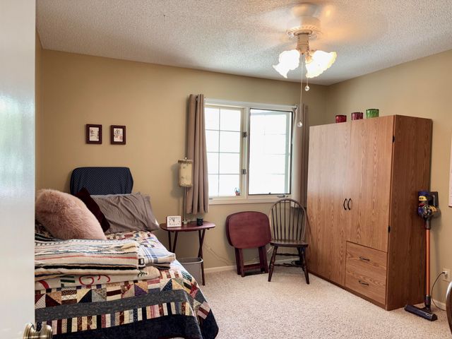 1019 Hidden Creek Drive 17, Norton Shores City, MI 49441